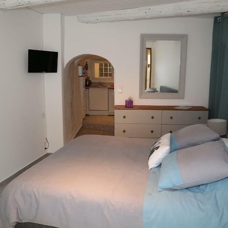 La Bignone Apartment ลีล-ซูร์-ลา-ซอร์ก ภายนอก รูปภาพ