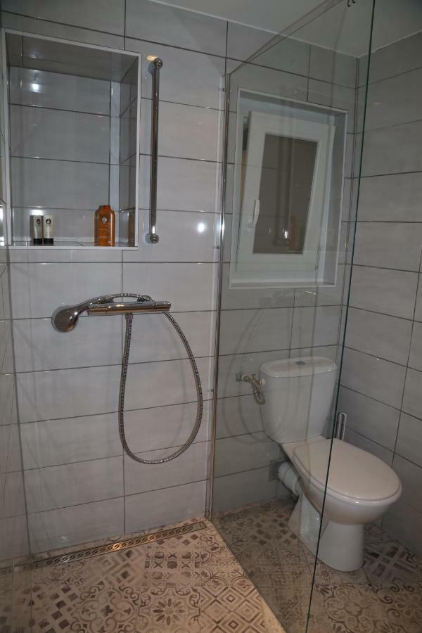 La Bignone Apartment ลีล-ซูร์-ลา-ซอร์ก ภายนอก รูปภาพ